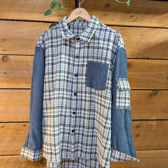 Over-sized Flannel - Picture 5 of 6
